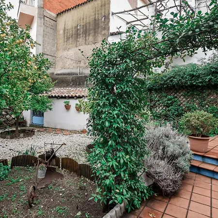 Giardino Dei Limoni * Oliena
